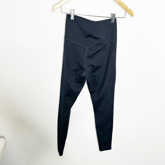 Girlfriend Collective Compressive High Rise Leggings in Black womens small S - Picture 3 of 4